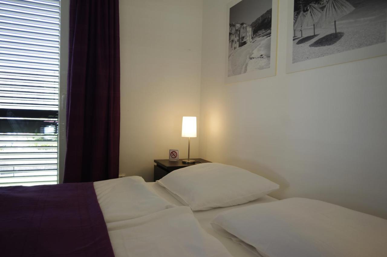Apartments Santis10 Башка Екстер'єр фото