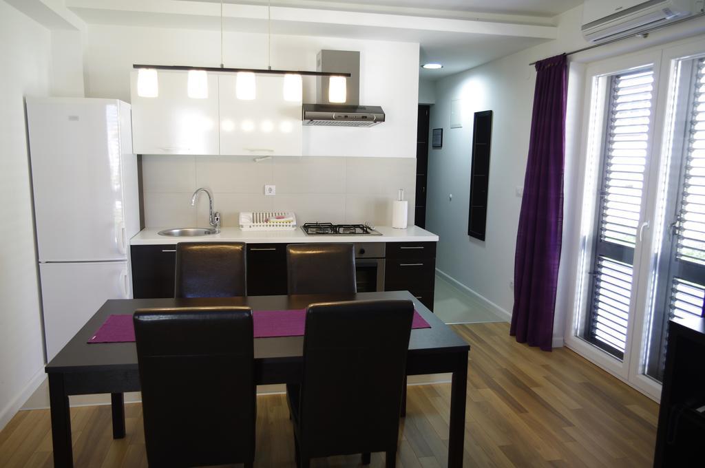 Apartments Santis10 Башка Екстер'єр фото