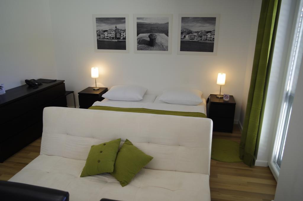 Apartments Santis10 Башка Екстер'єр фото