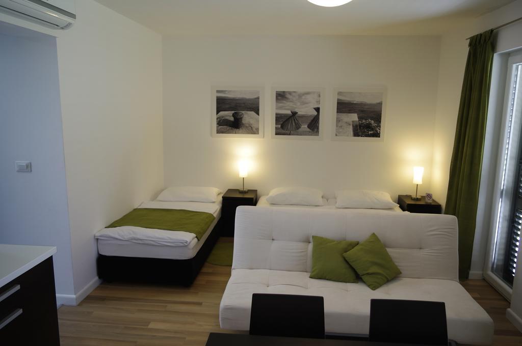Apartments Santis10 Башка Екстер'єр фото