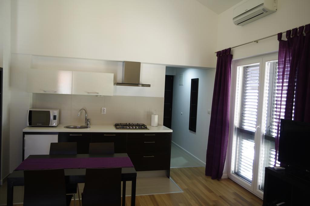 Apartments Santis10 Башка Екстер'єр фото
