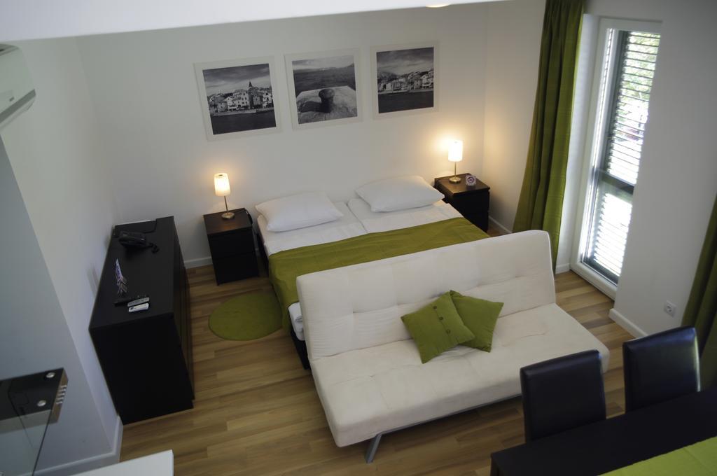 Apartments Santis10 Башка Екстер'єр фото