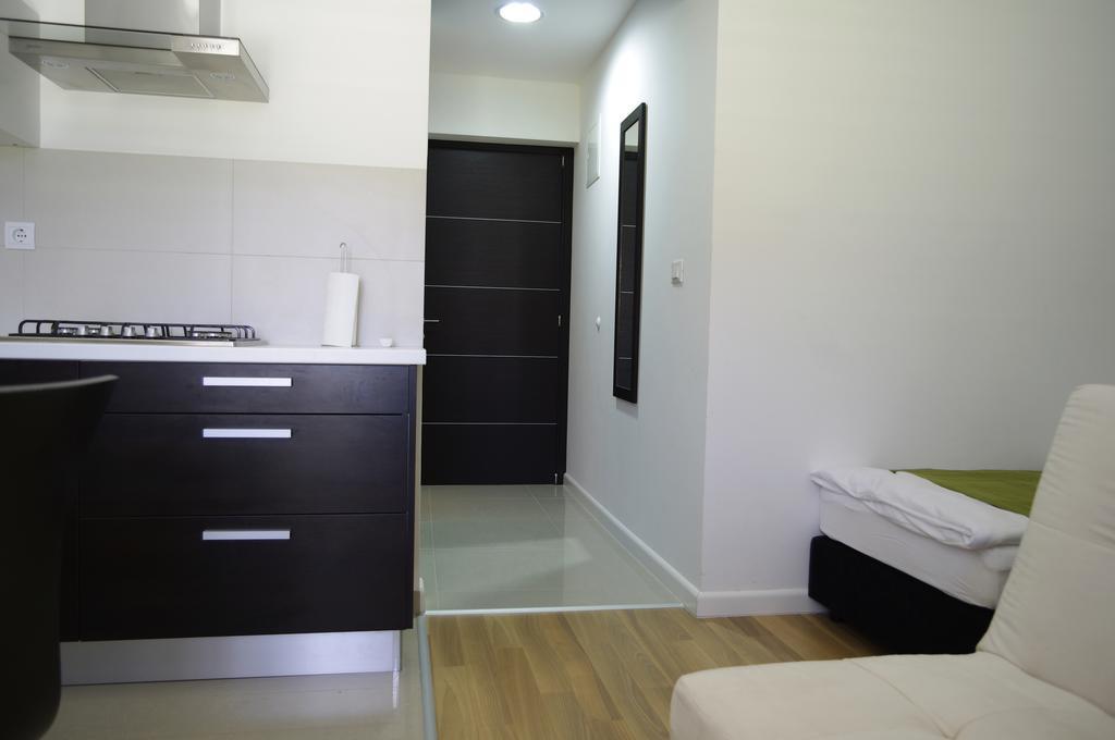 Apartments Santis10 Башка Екстер'єр фото